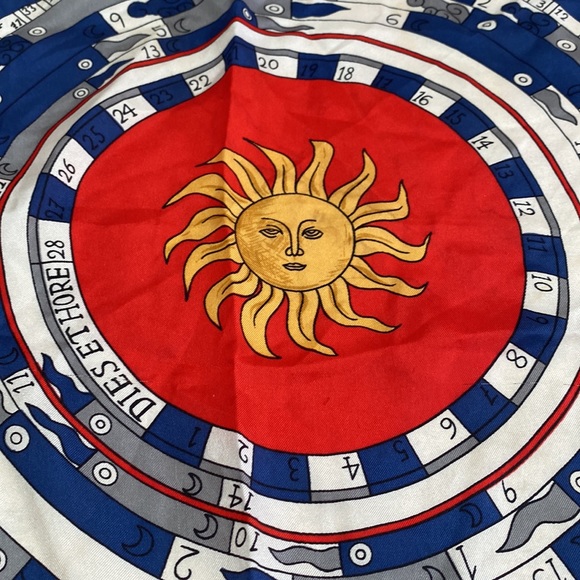 Vintage SILK SCARF 🧣 the 12 horoscopes The Sun I. MAGNIN & Co 28” by 29” - Picture 2 of 16